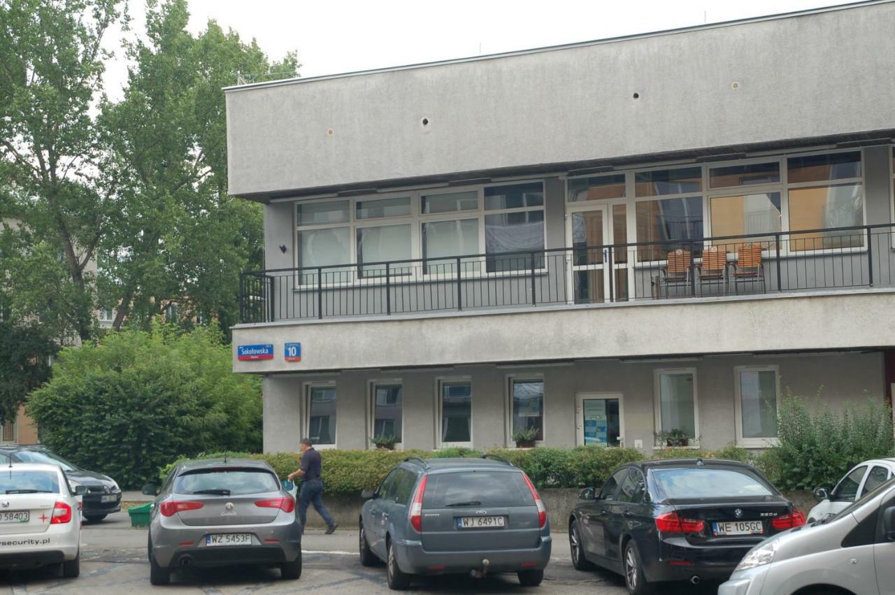 Hostel Family Erasmus Center Варшава Экстерьер фото