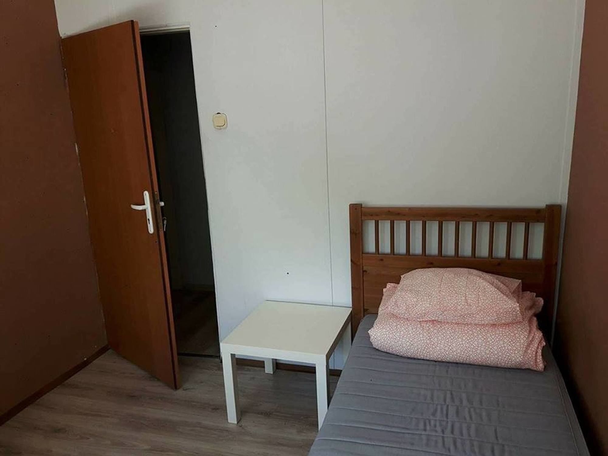Hostel Family Erasmus Center Варшава Экстерьер фото