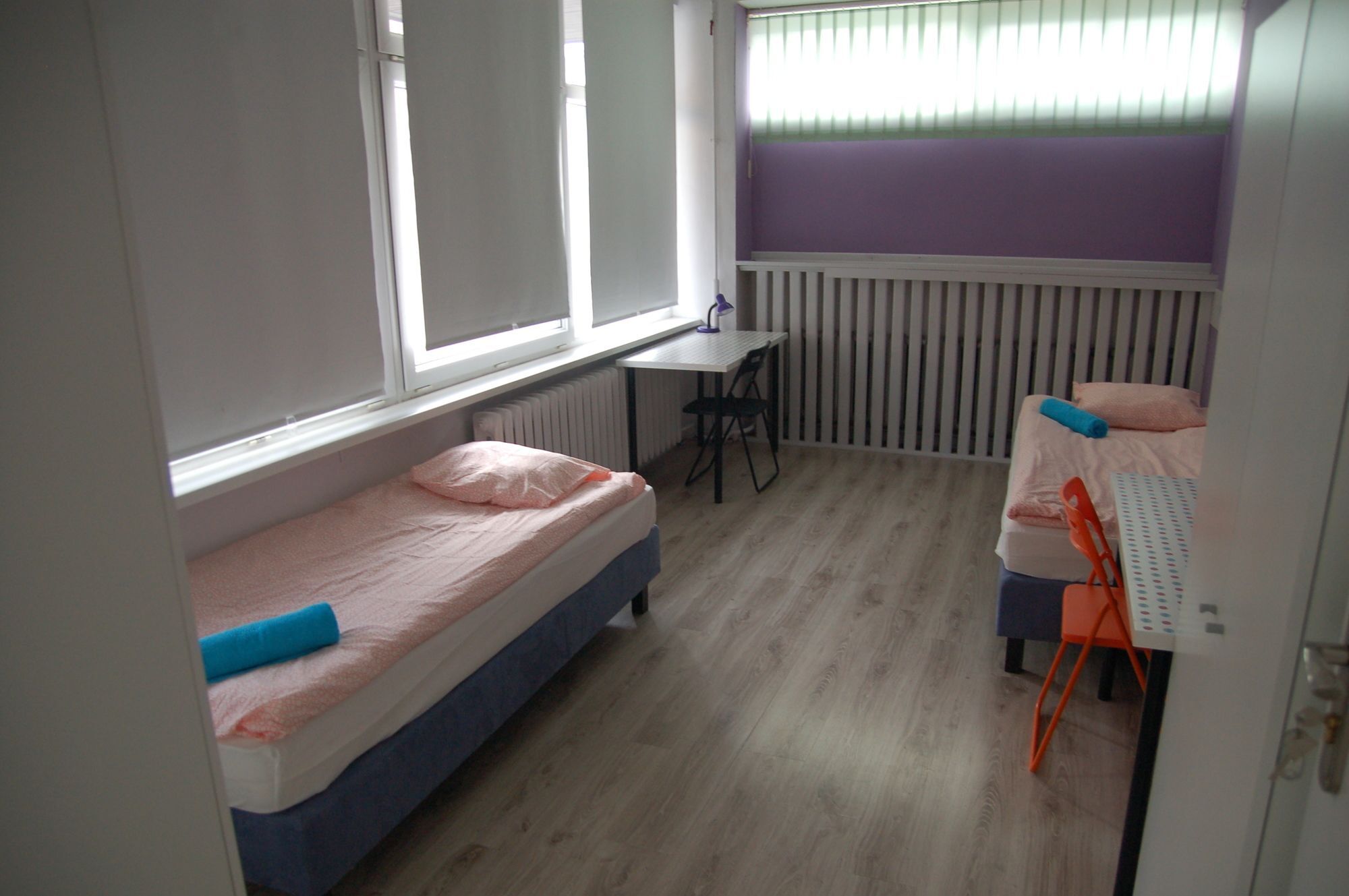 Hostel Family Erasmus Center Варшава Экстерьер фото